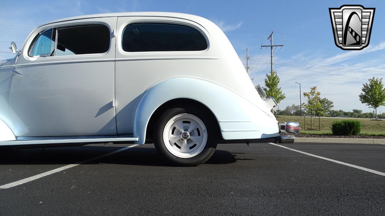 1935 Pontiac Coupe