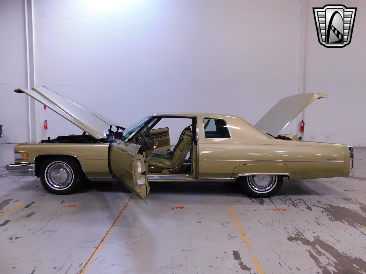 1975 Cadillac Coupe DeVille