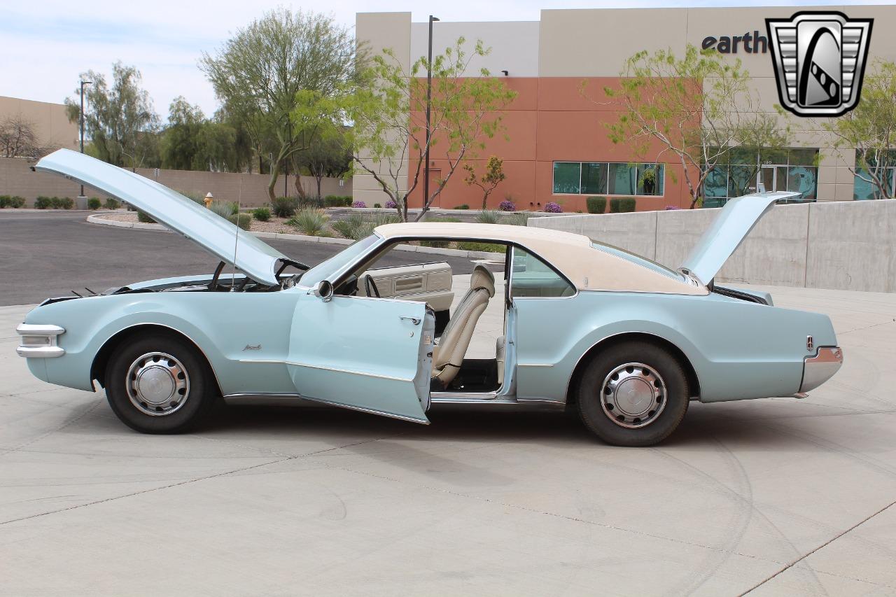 1969 Oldsmobile Toronado