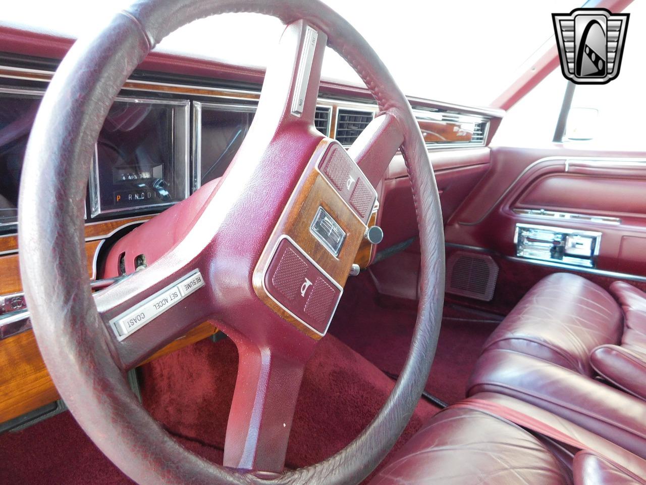 1989 Lincoln Town Car