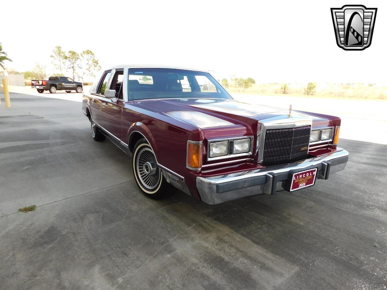 1989 Lincoln Town Car