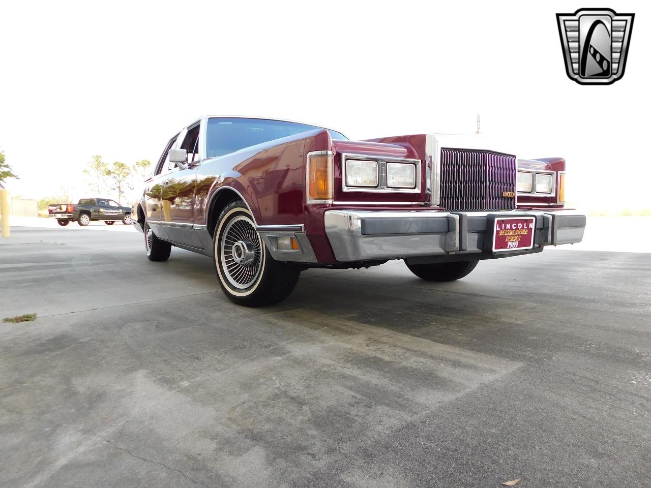 1989 Lincoln Town Car