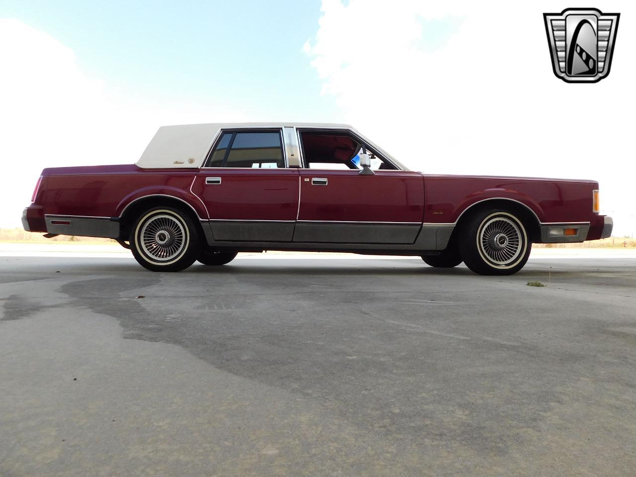 1989 Lincoln Town Car