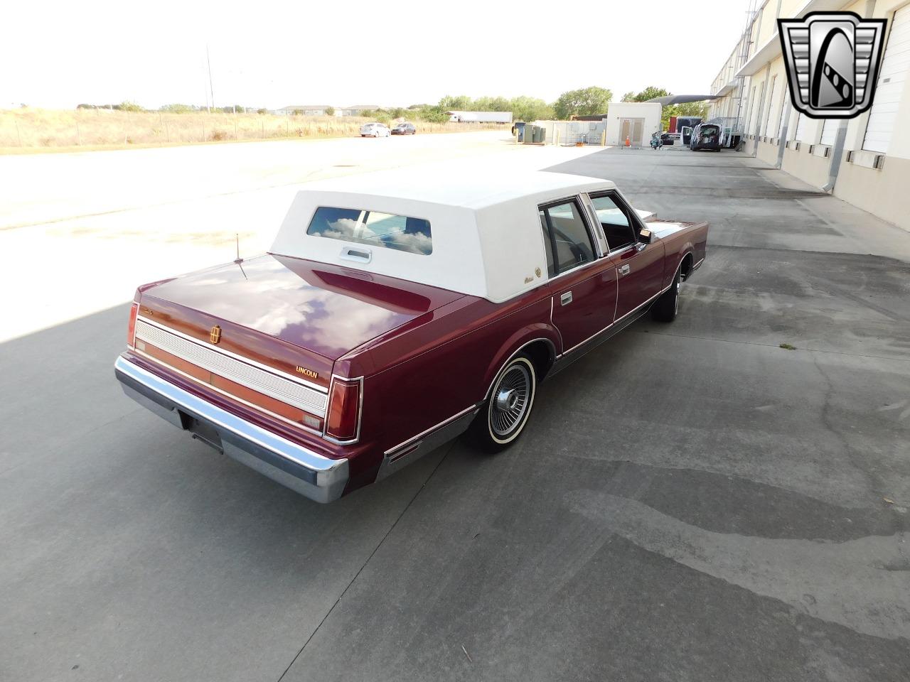 1989 Lincoln Town Car