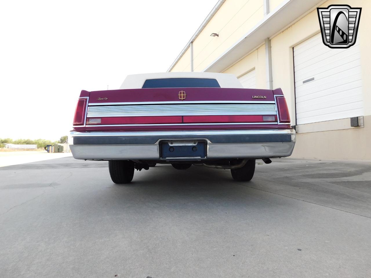 1989 Lincoln Town Car