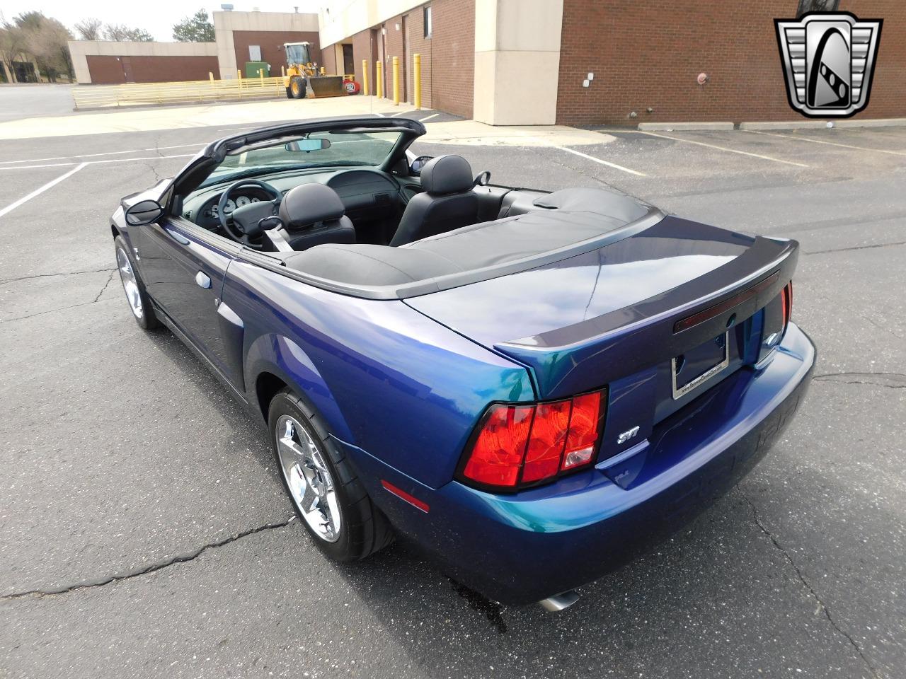 2004 Ford Mustang