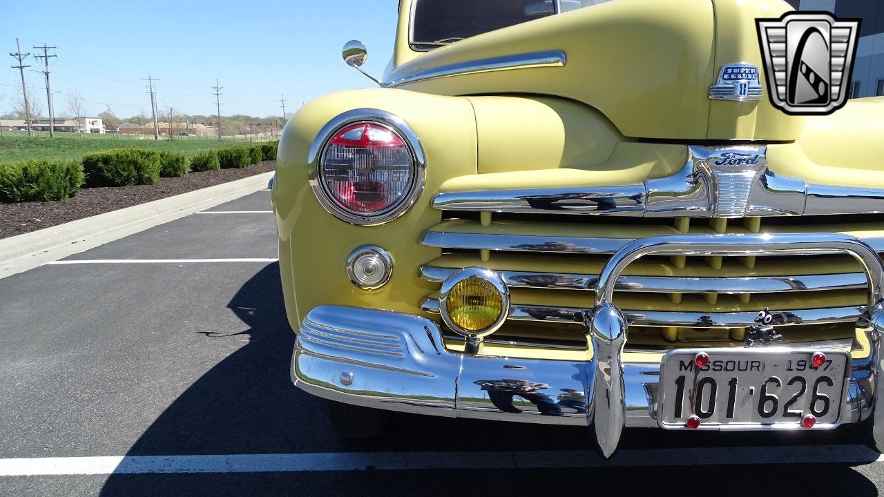 1947 Ford Super Deluxe