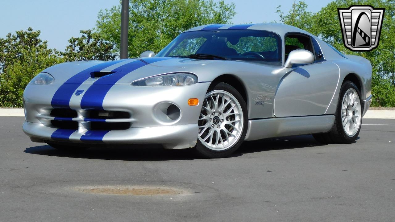 1999 Dodge Viper