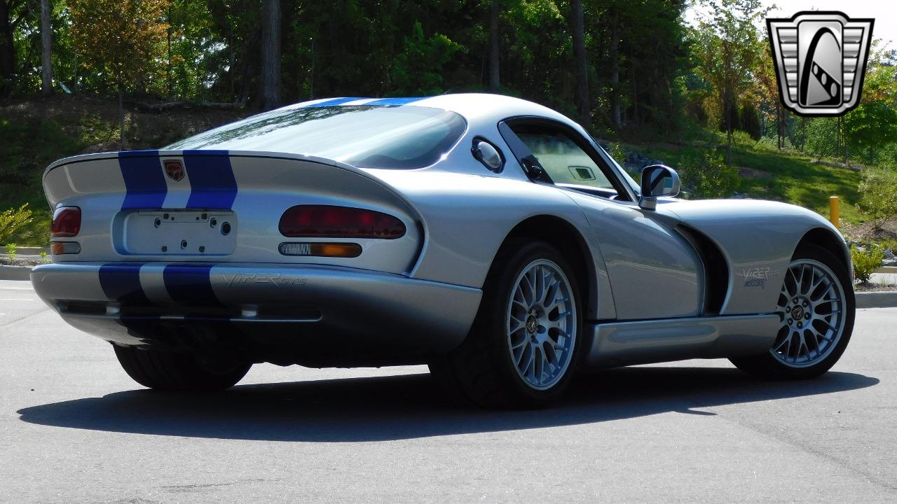 1999 Dodge Viper