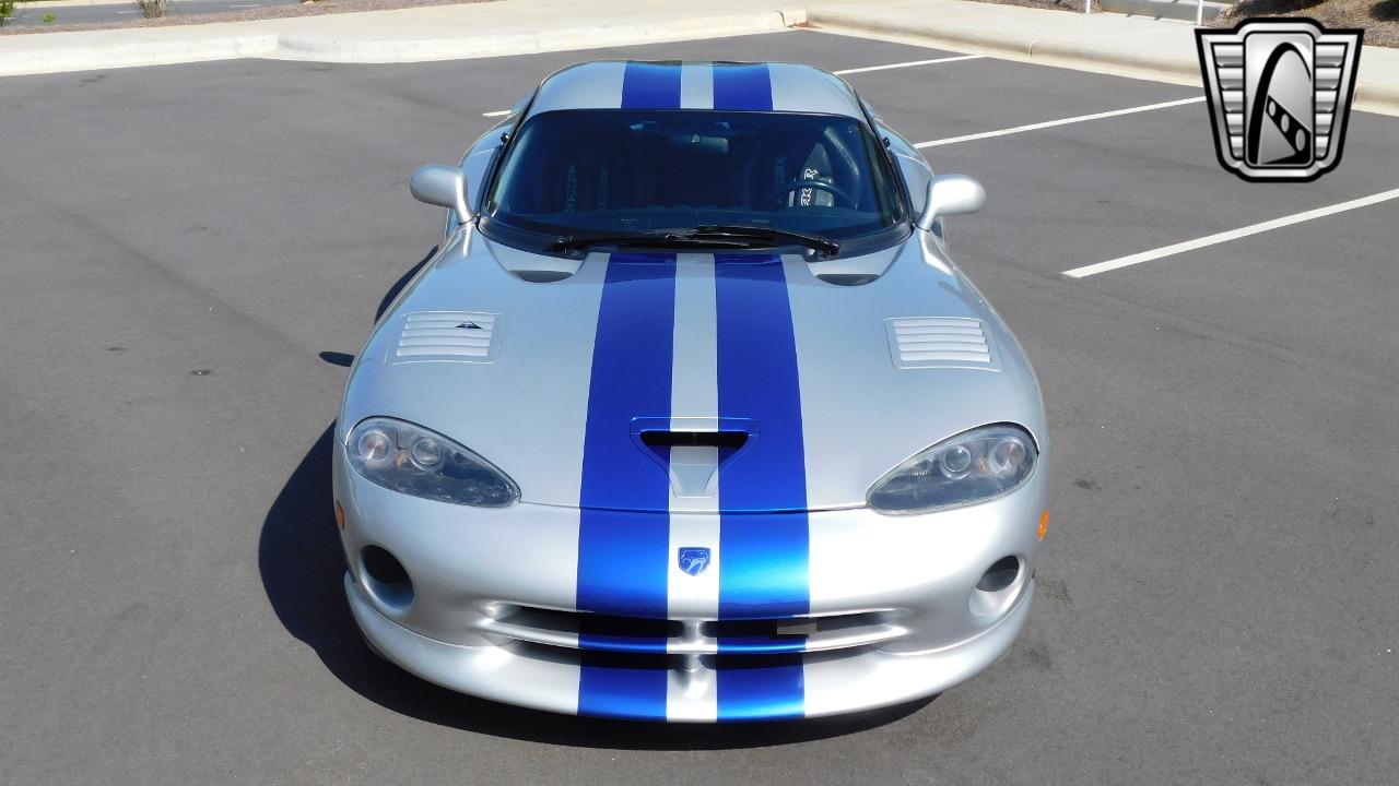 1999 Dodge Viper