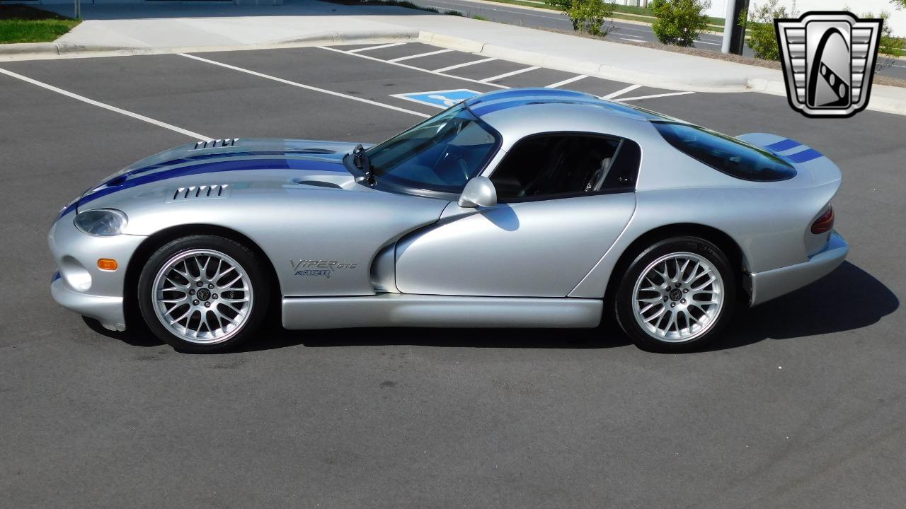 1999 Dodge Viper