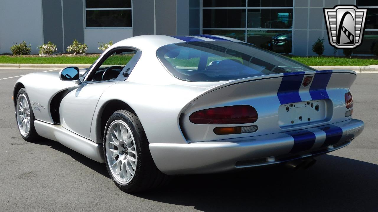 1999 Dodge Viper