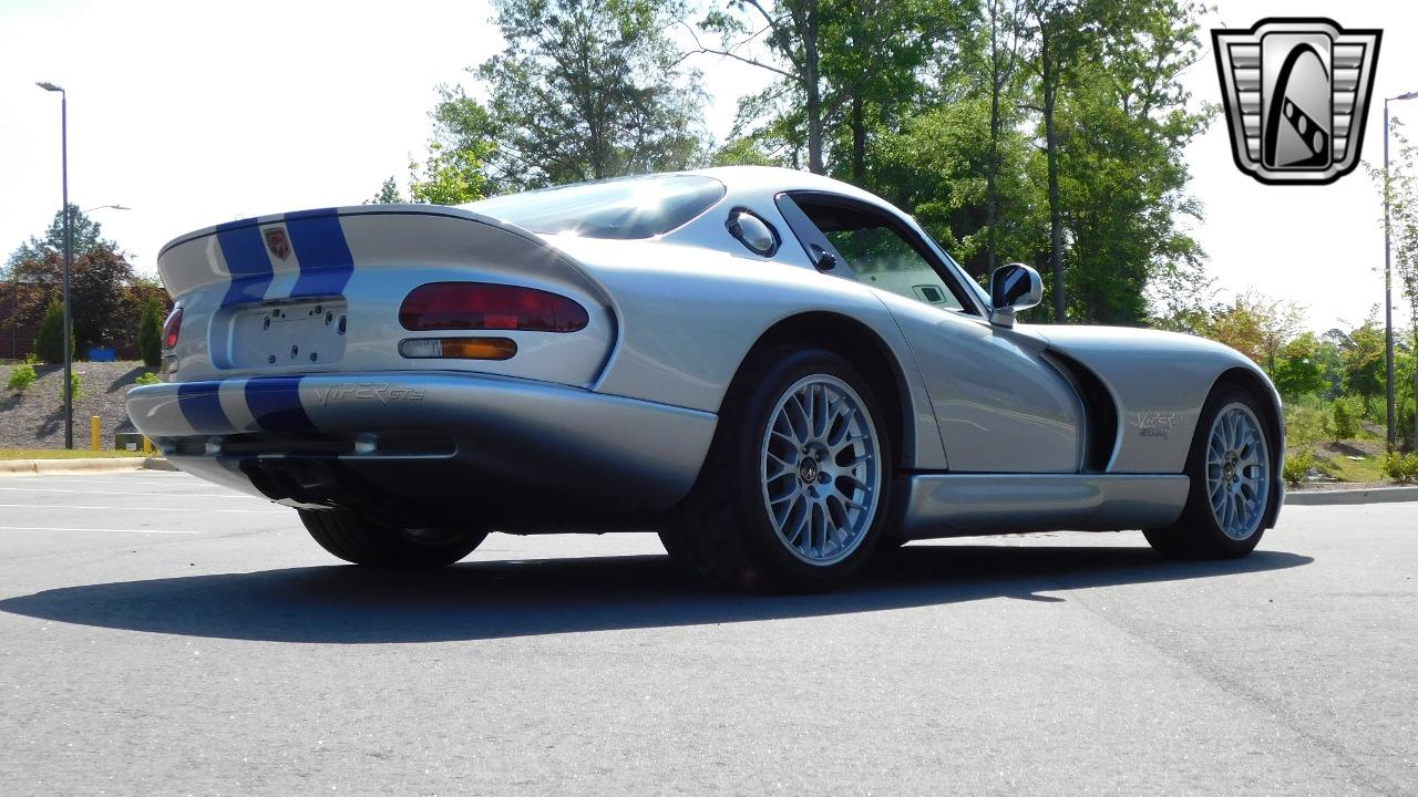 1999 Dodge Viper