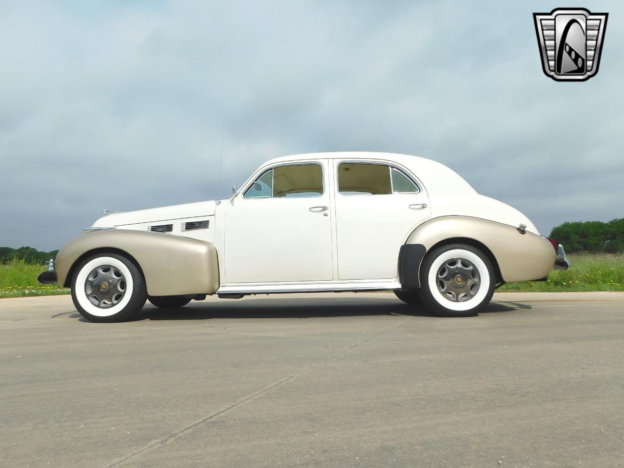 1940 Cadillac Series 62