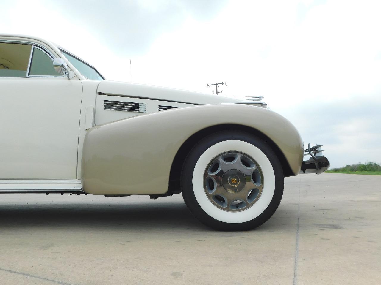 1940 Cadillac Series 62