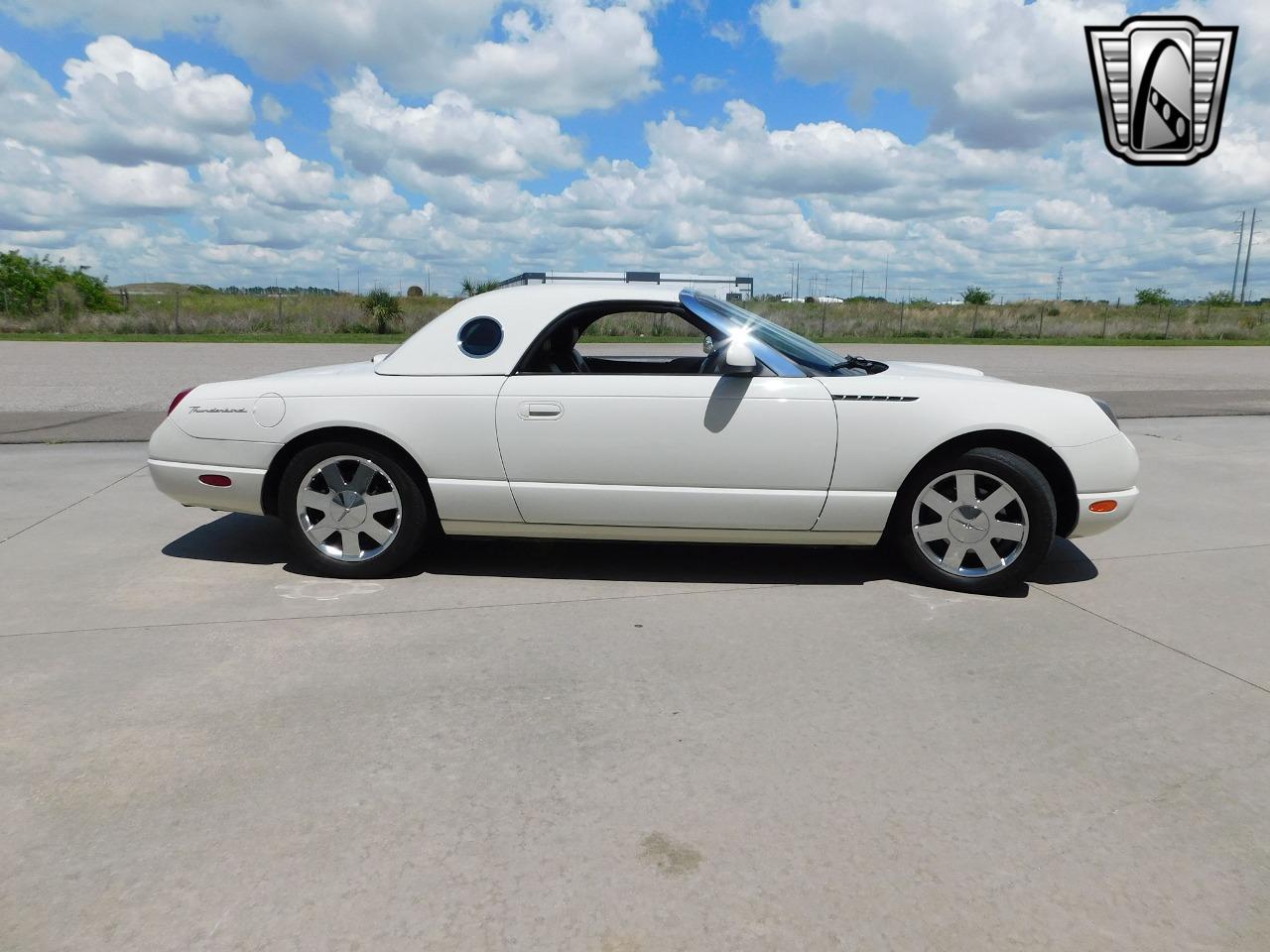 2002 Ford Thunderbird