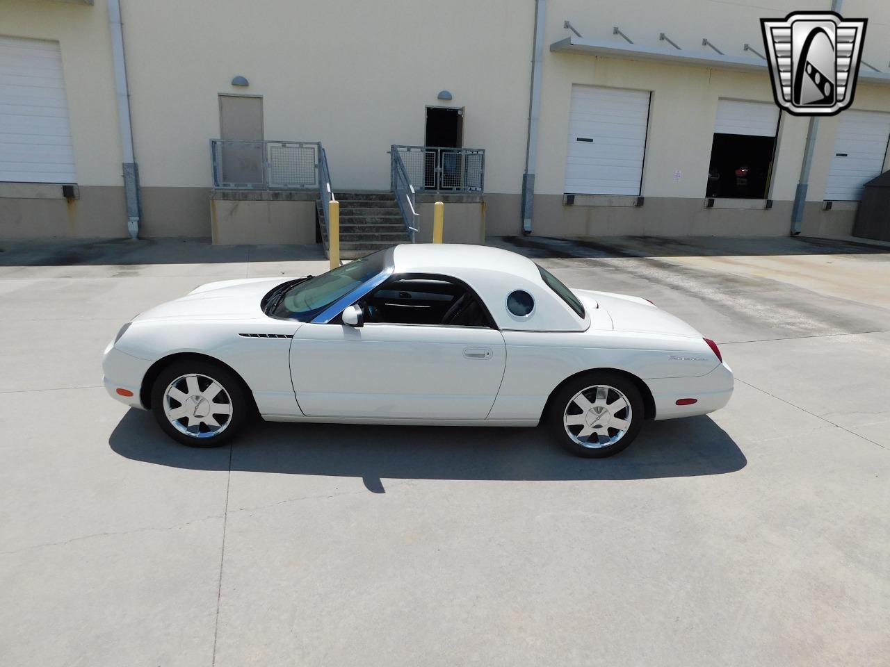 2002 Ford Thunderbird