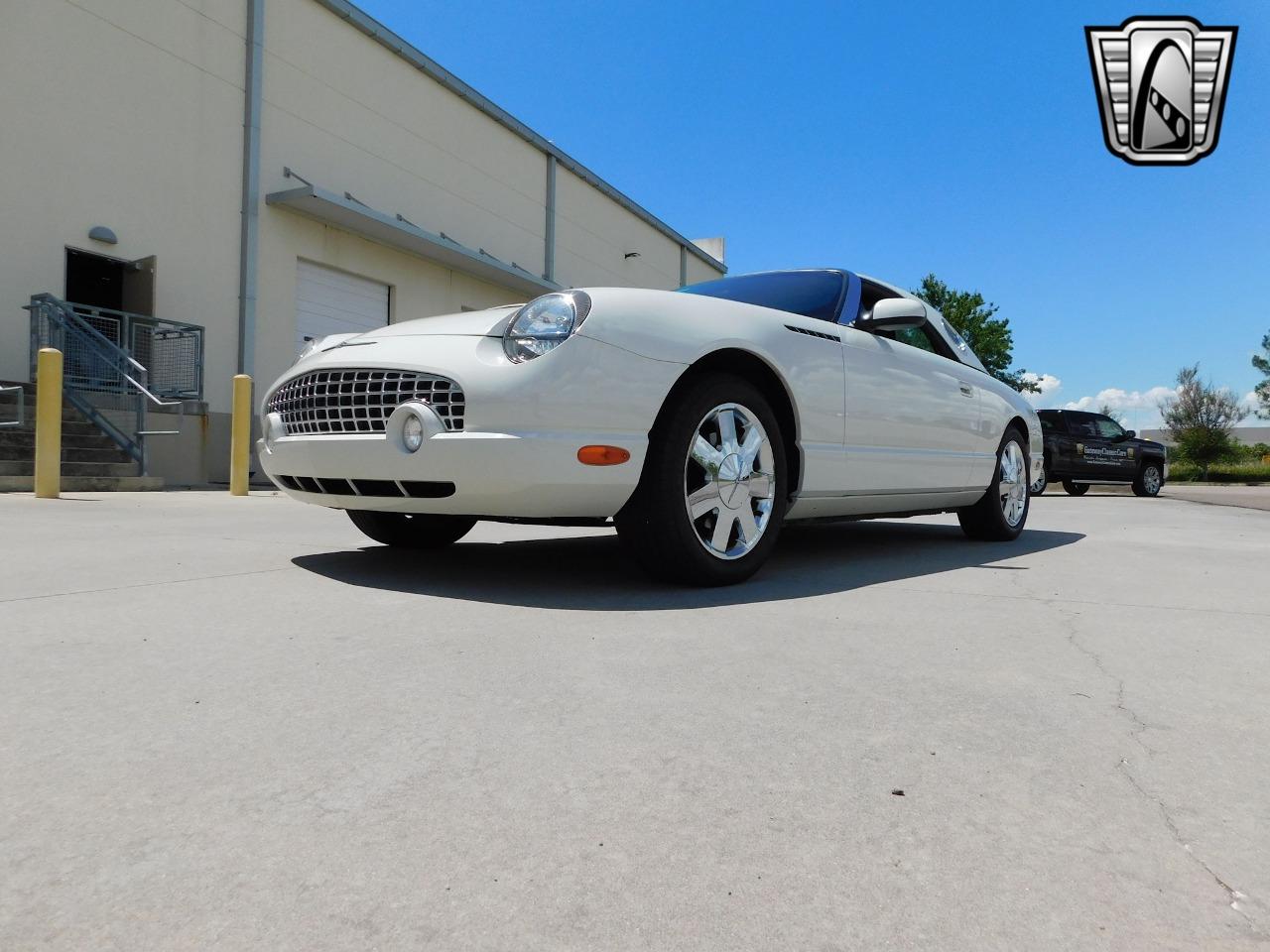 2002 Ford Thunderbird