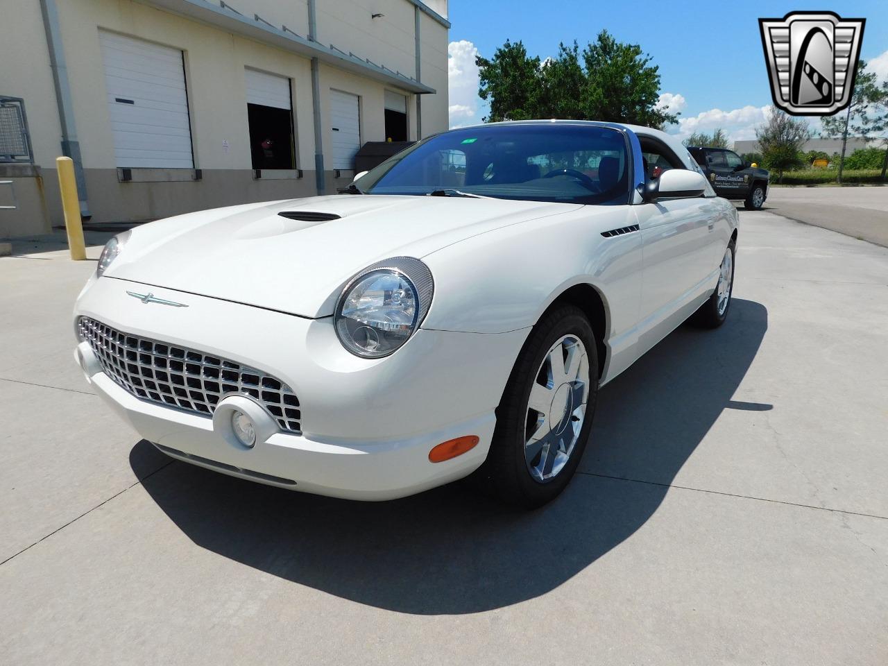 2002 Ford Thunderbird