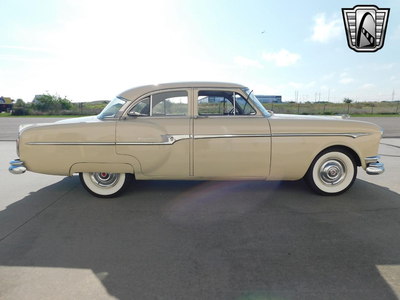 1953 Packard Clipper