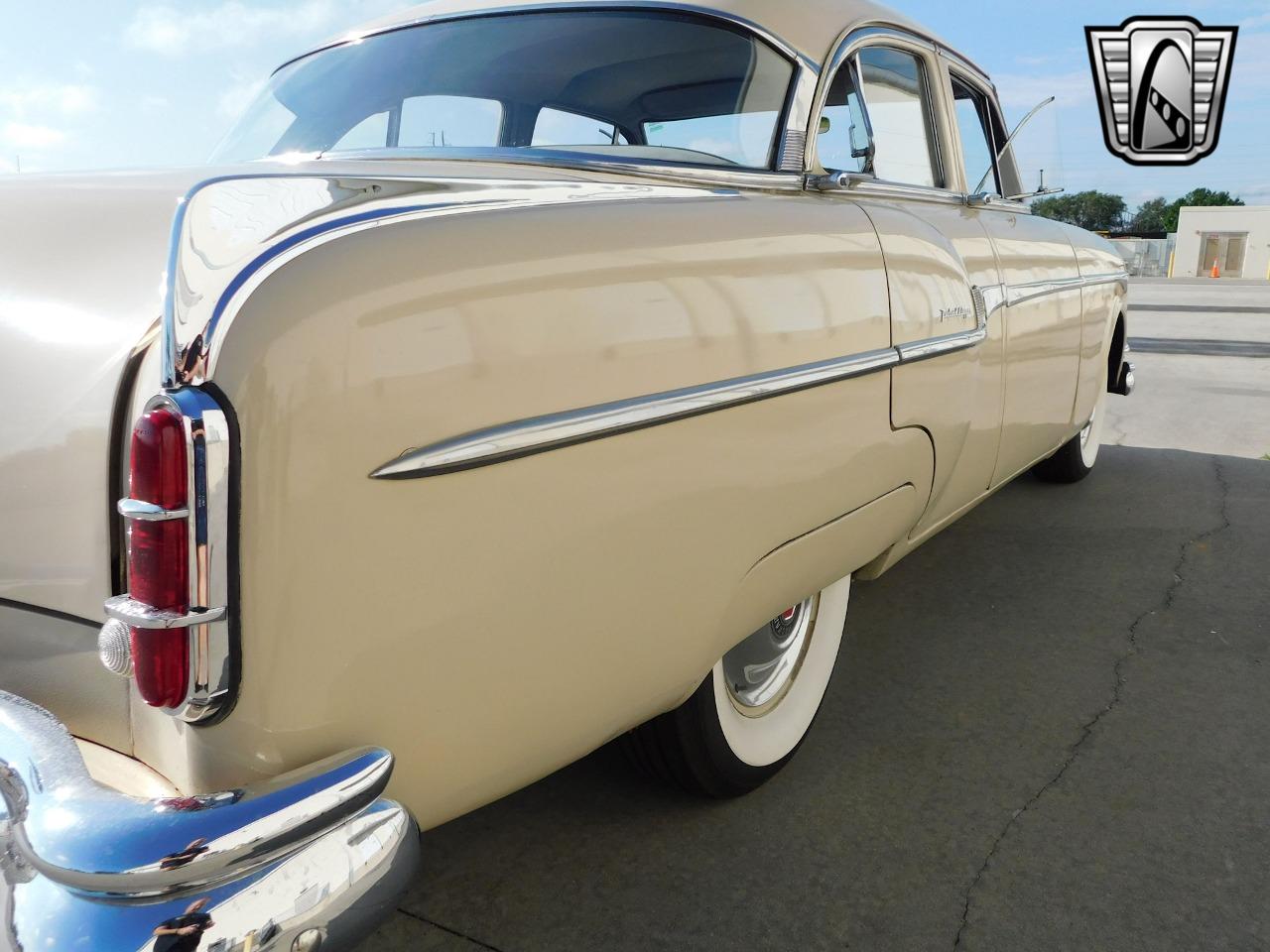 1953 Packard Clipper