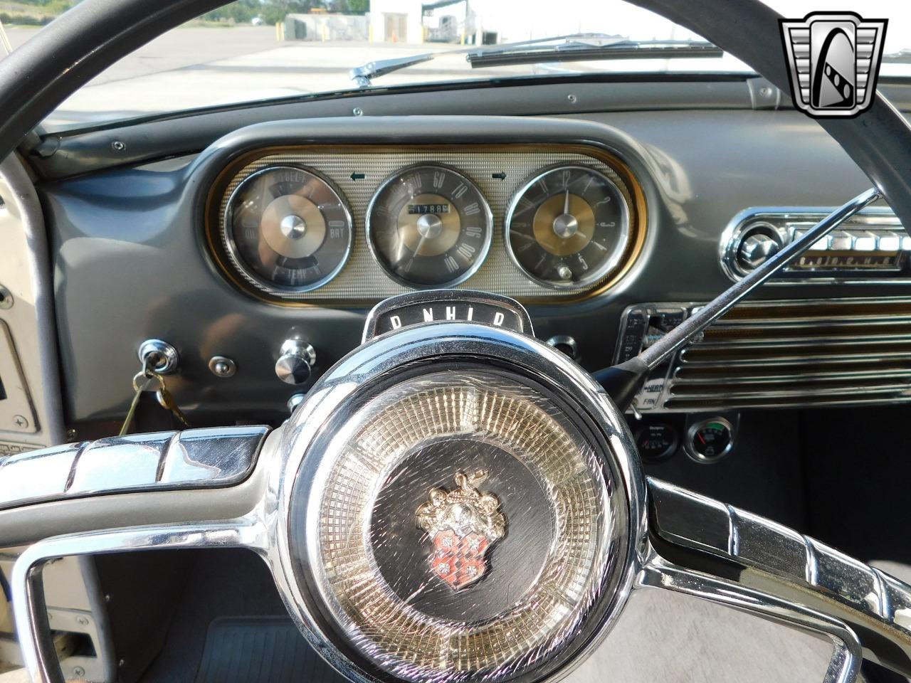 1953 Packard Clipper