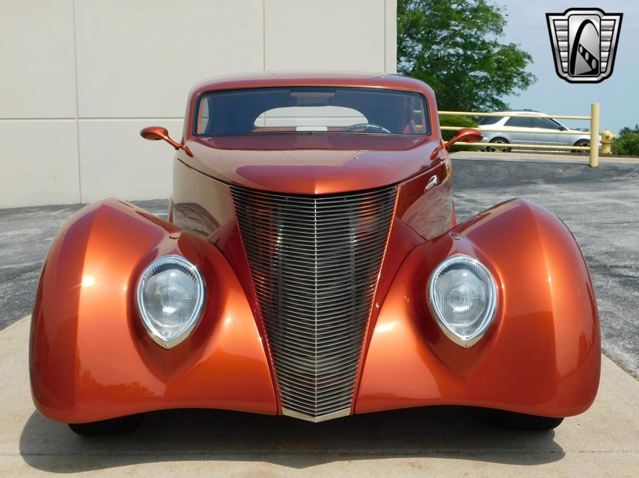 1937 Ford Slantback