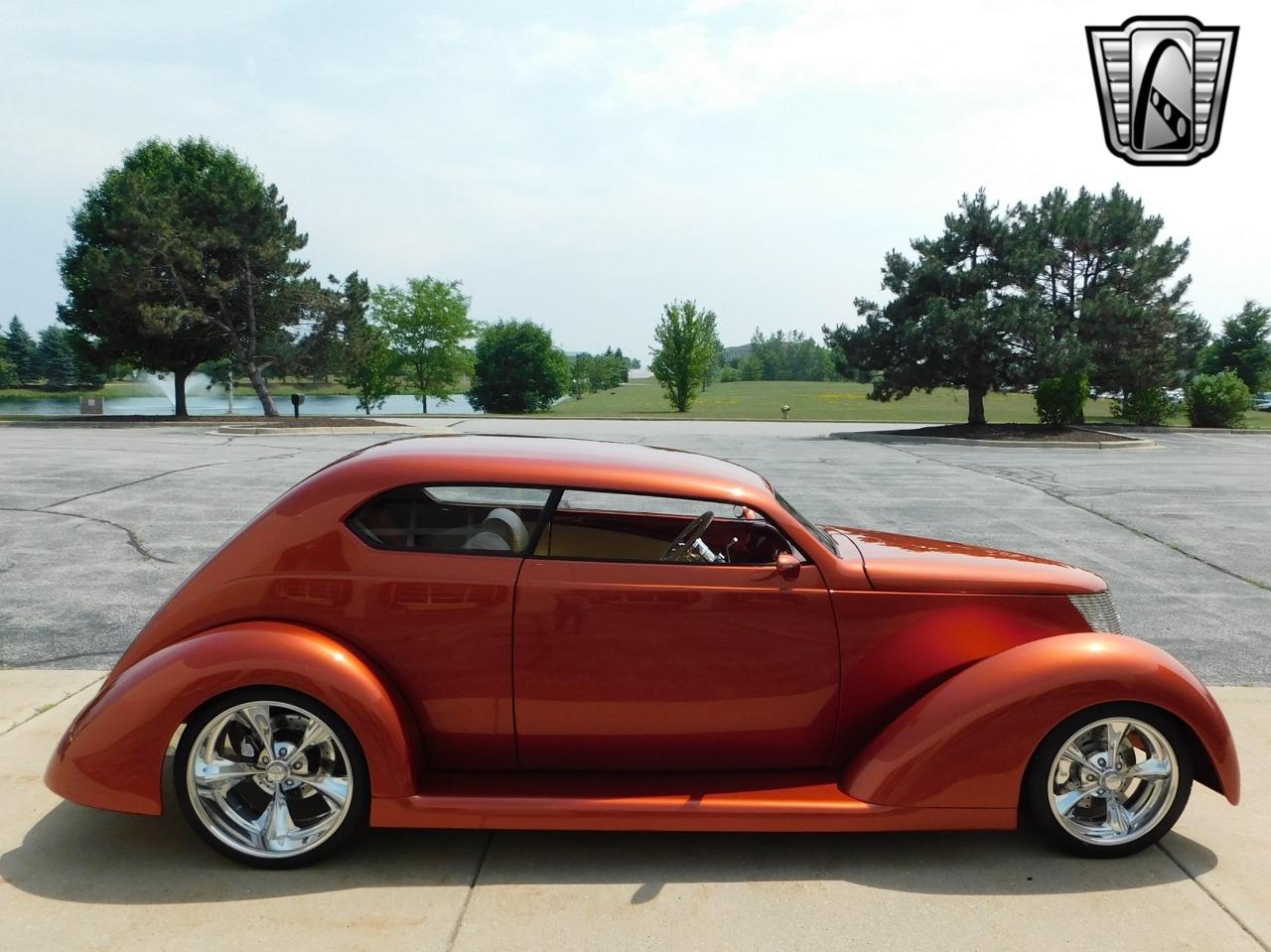 1937 Ford Slantback