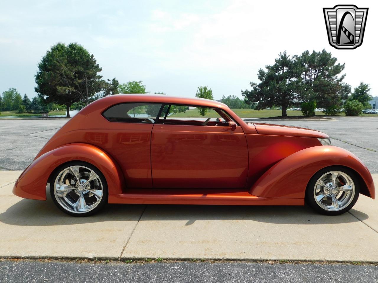 1937 Ford Slantback