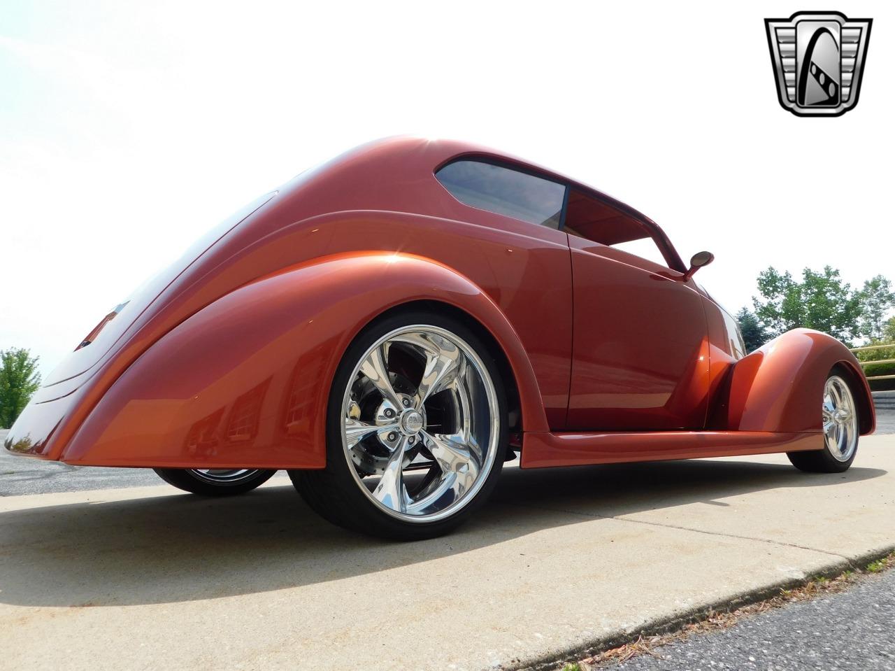 1937 Ford Slantback