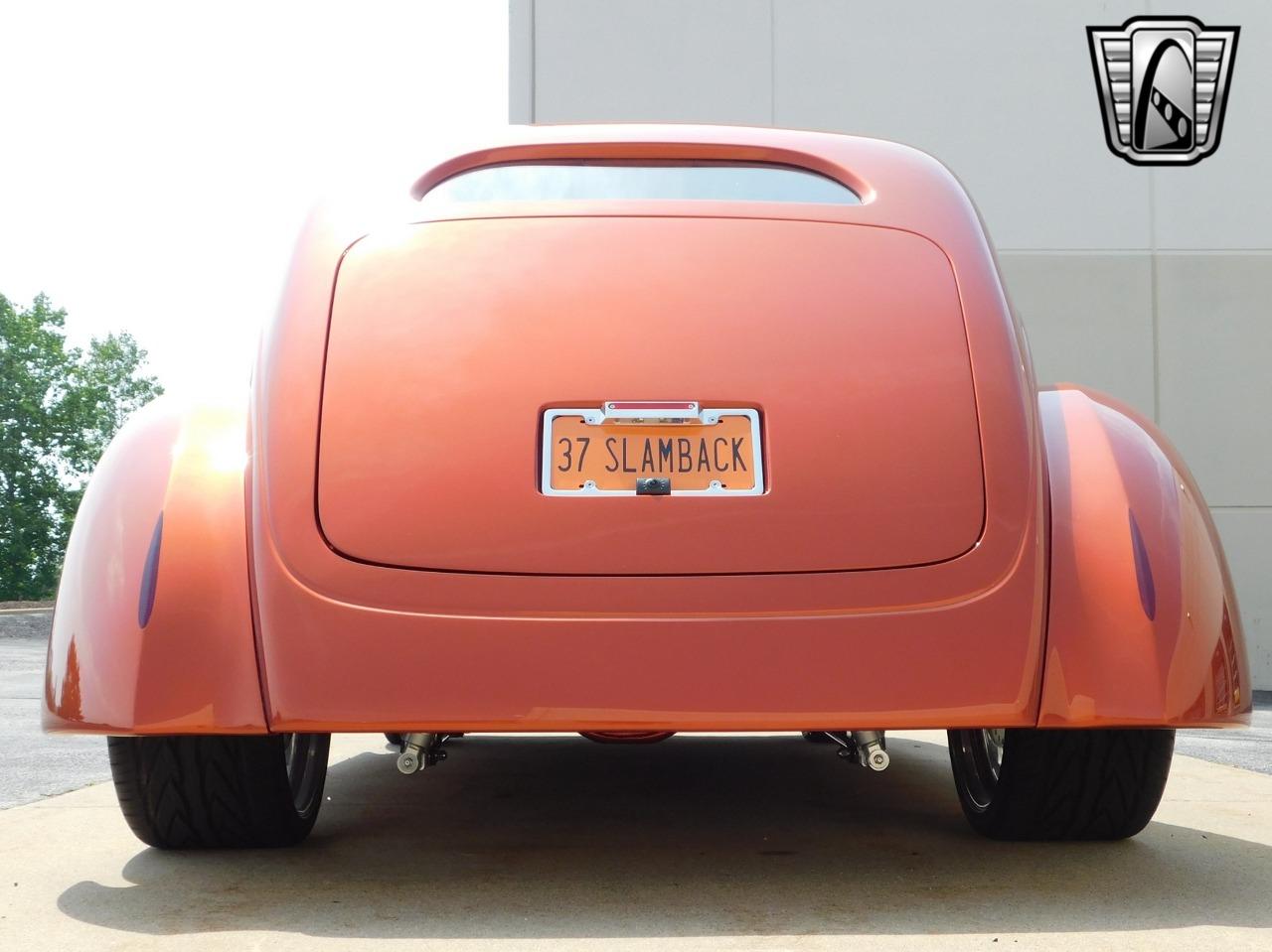 1937 Ford Slantback