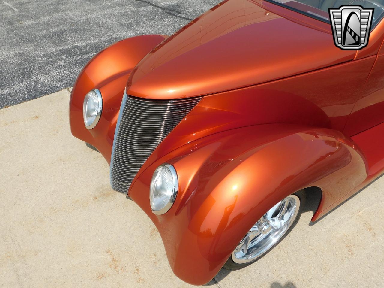 1937 Ford Slantback