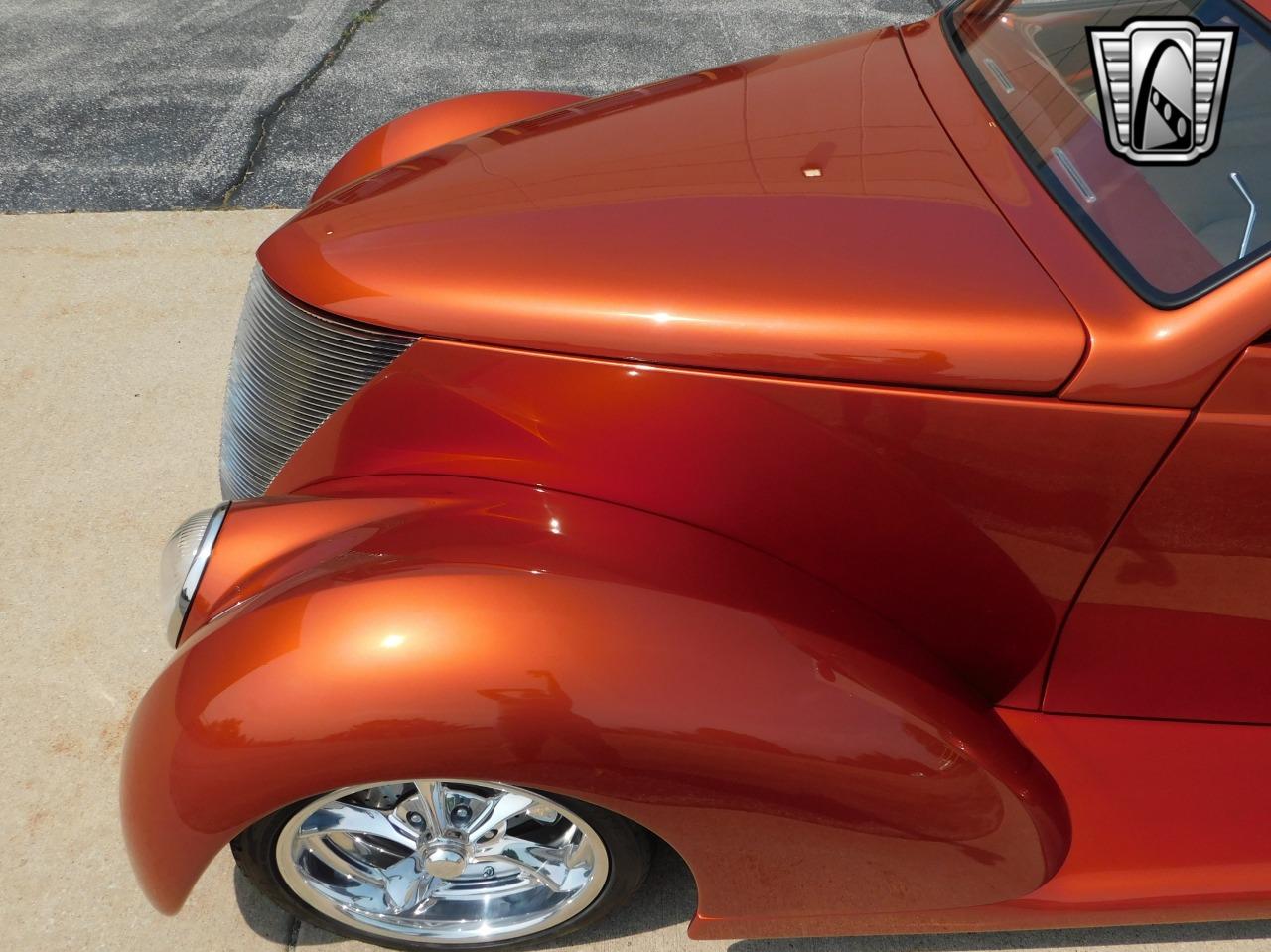 1937 Ford Slantback