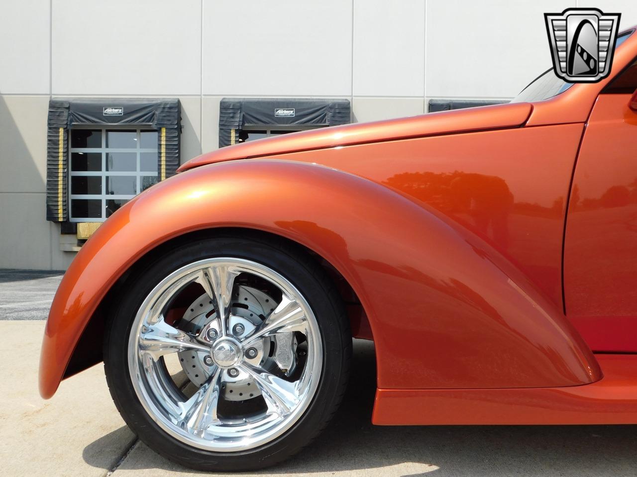 1937 Ford Slantback