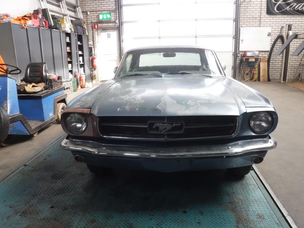 1965 Ford Mustang &#039;&#039;65 blue