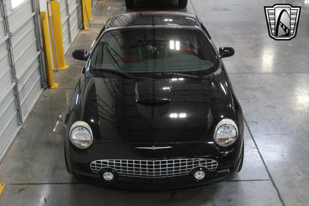 2002 Ford Thunderbird