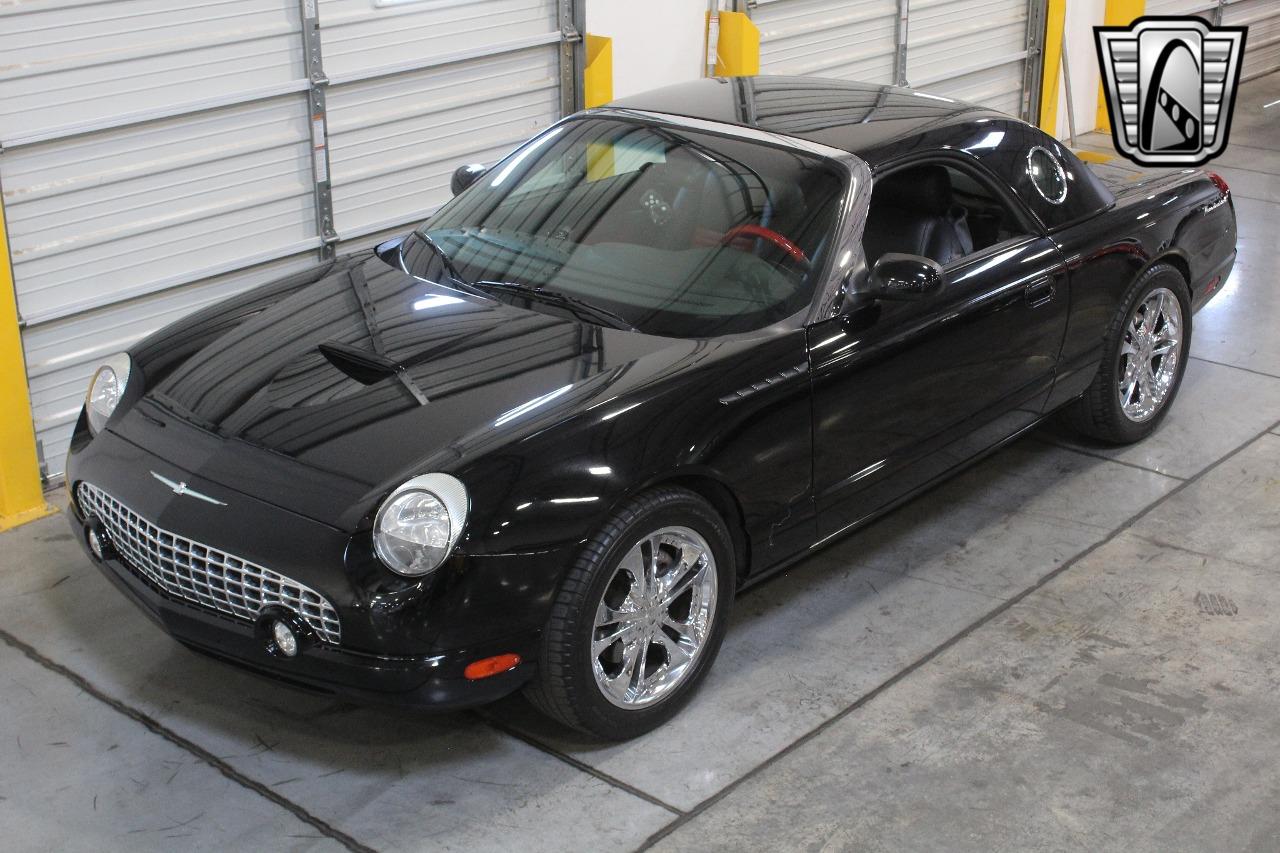 2002 Ford Thunderbird