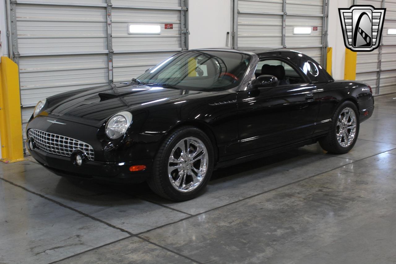 2002 Ford Thunderbird