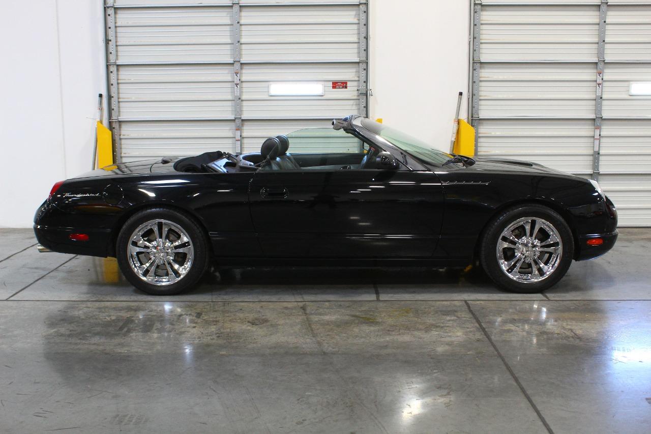 2002 Ford Thunderbird