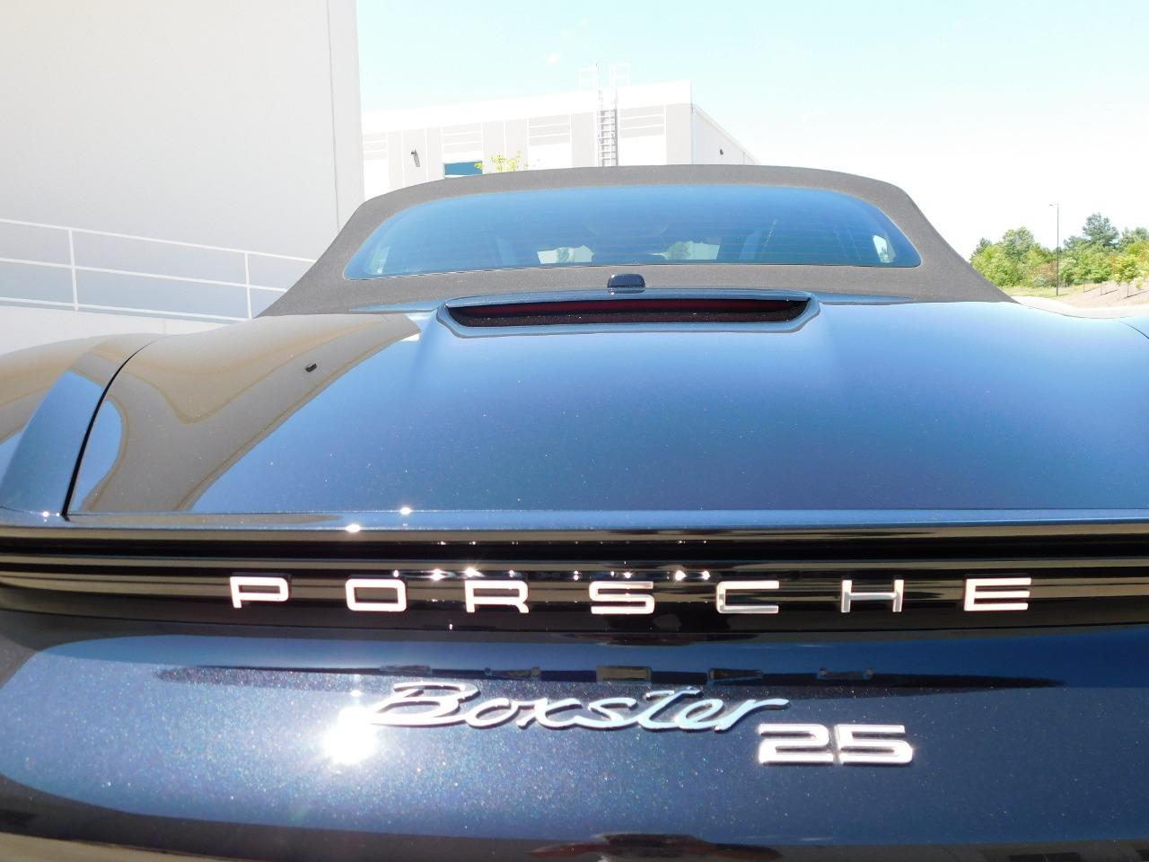 2021 Porsche 718