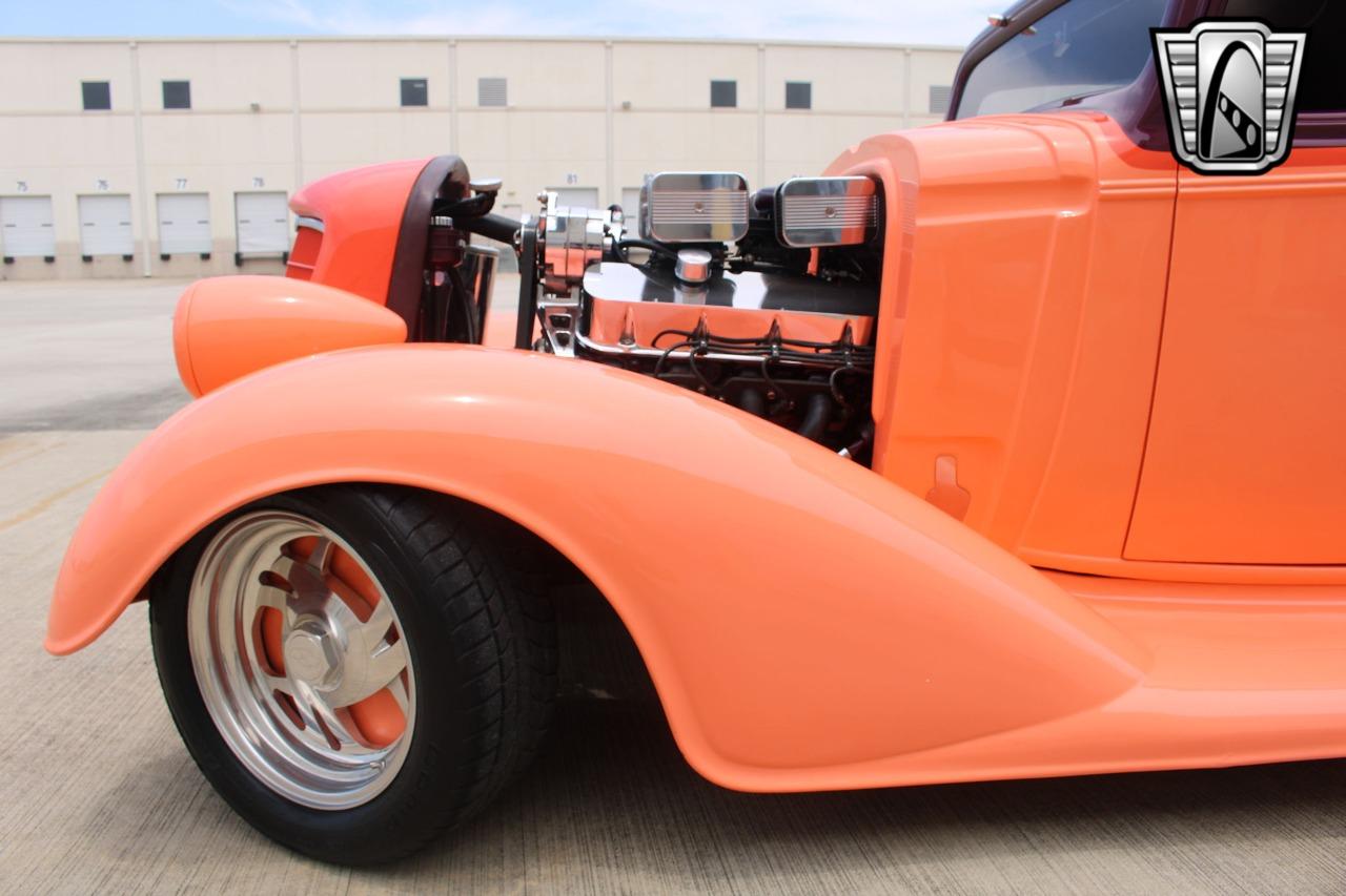 1934 Oldsmobile Coupe