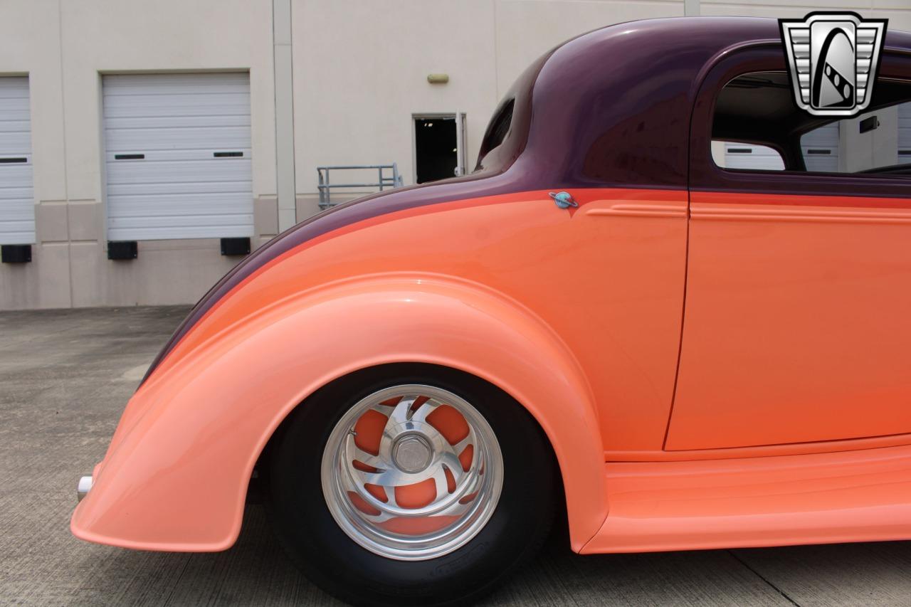 1934 Oldsmobile Coupe