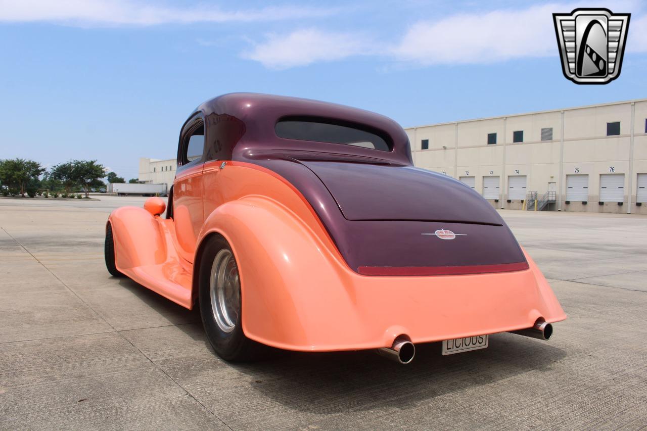 1934 Oldsmobile Coupe