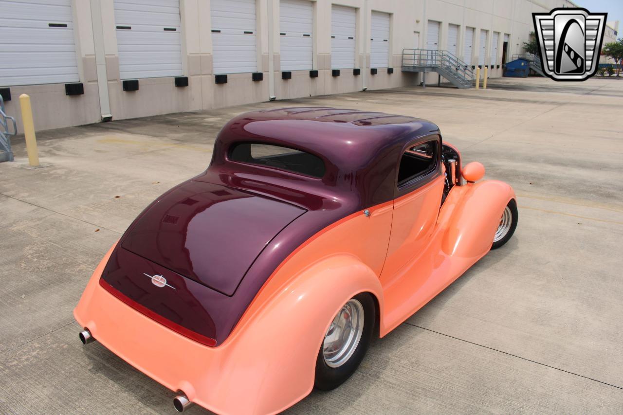 1934 Oldsmobile Coupe