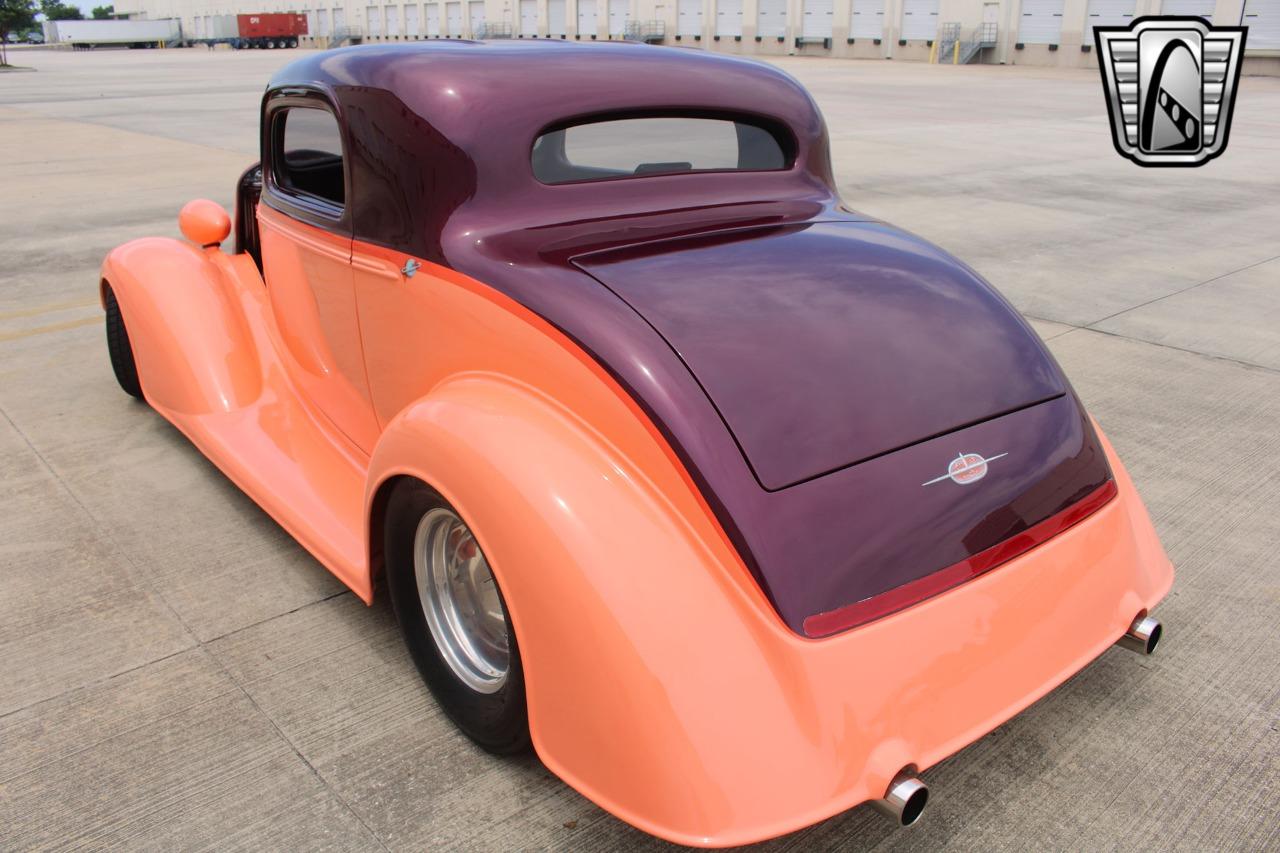 1934 Oldsmobile Coupe