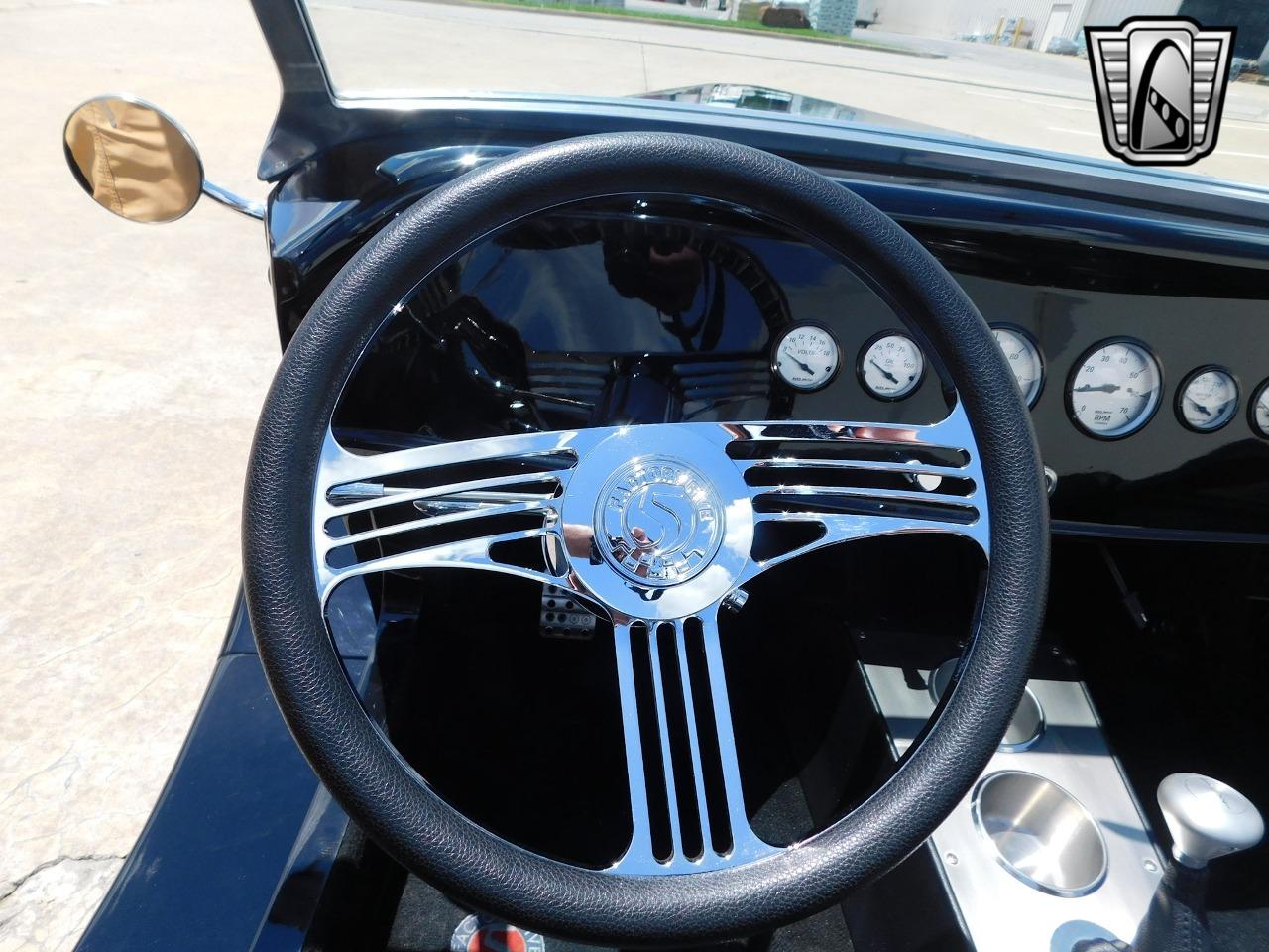 1933 Factory Five Roadster