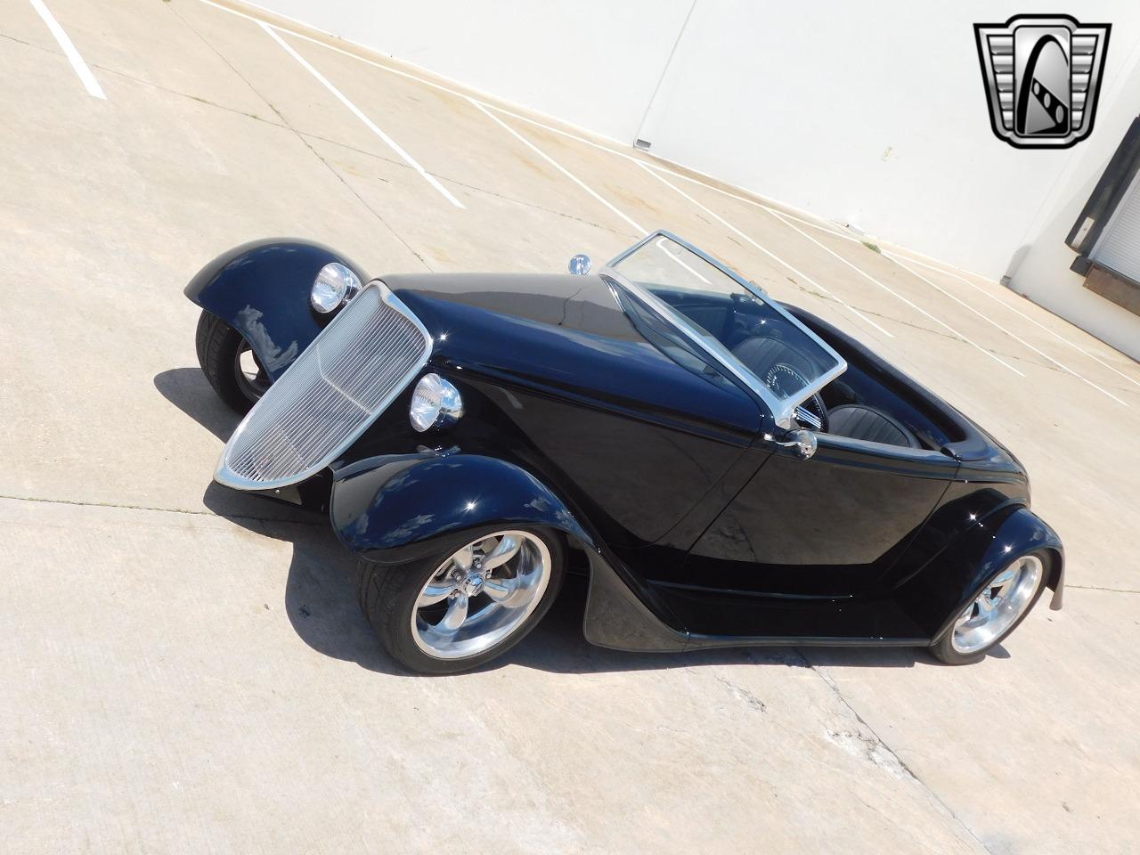 1933 Factory Five Roadster