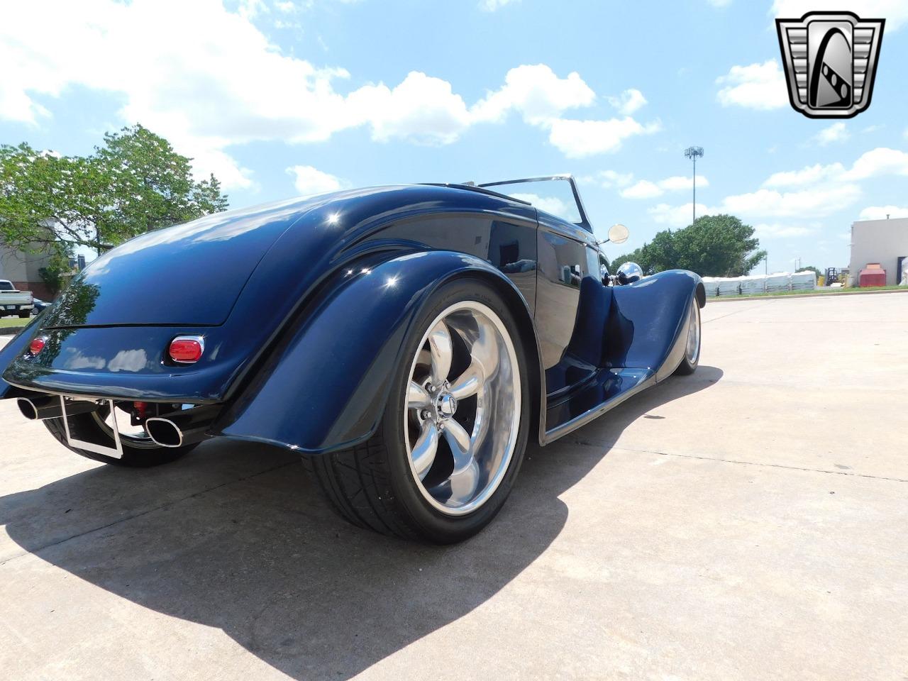 1933 Factory Five Roadster