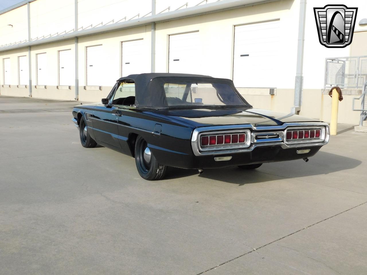 1965 Ford Thunderbird