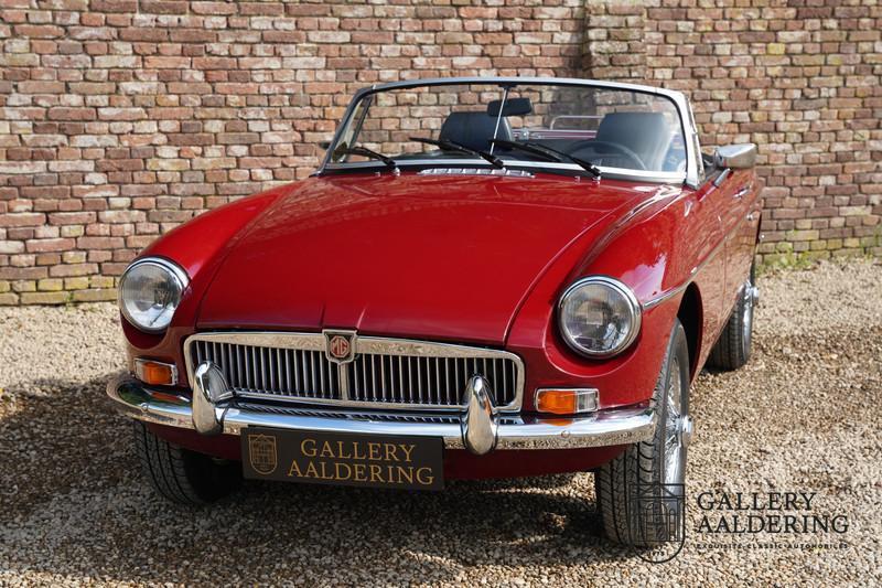 1976 MG B Roadster